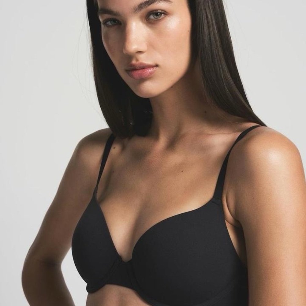 Skims Fits Everybody T-Shirt Demi Bra Onyx Size 32DDD  $54 NWOT